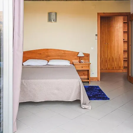 Nice Apartment In Freixo De Espada C *